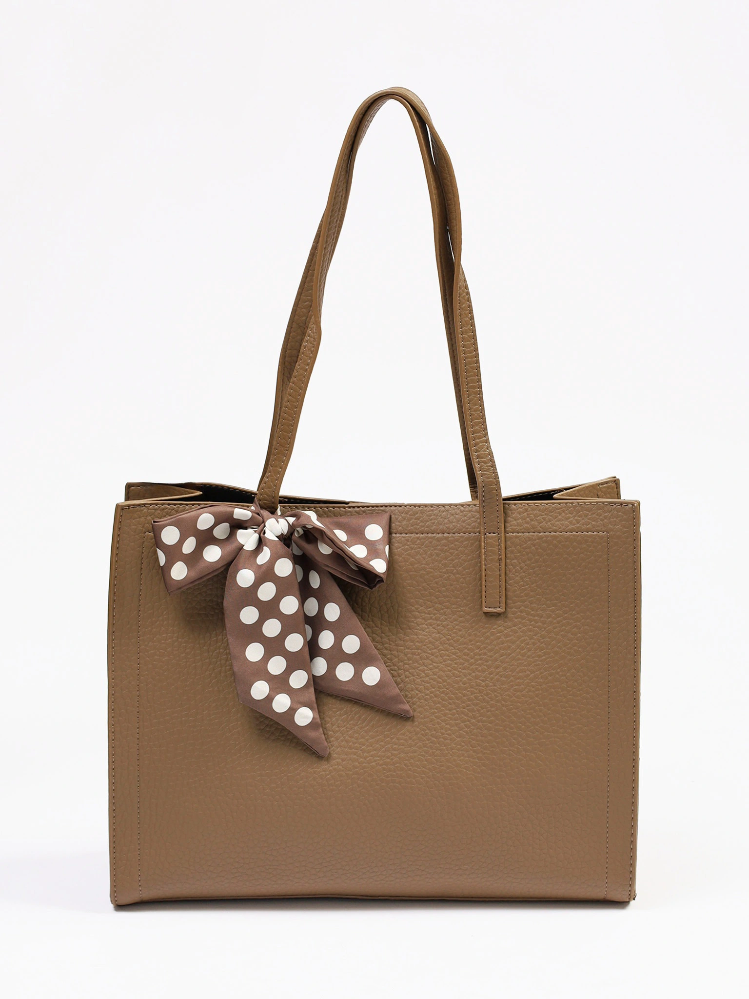 Сумка-тоут с плоскими ручками с декоративным платком в ассортименте